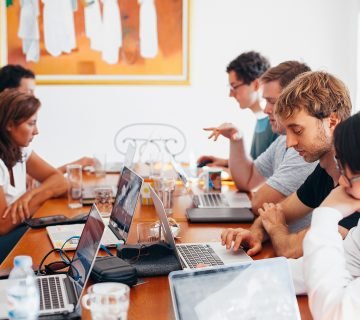 Group of people using laptops 1560932 360x320